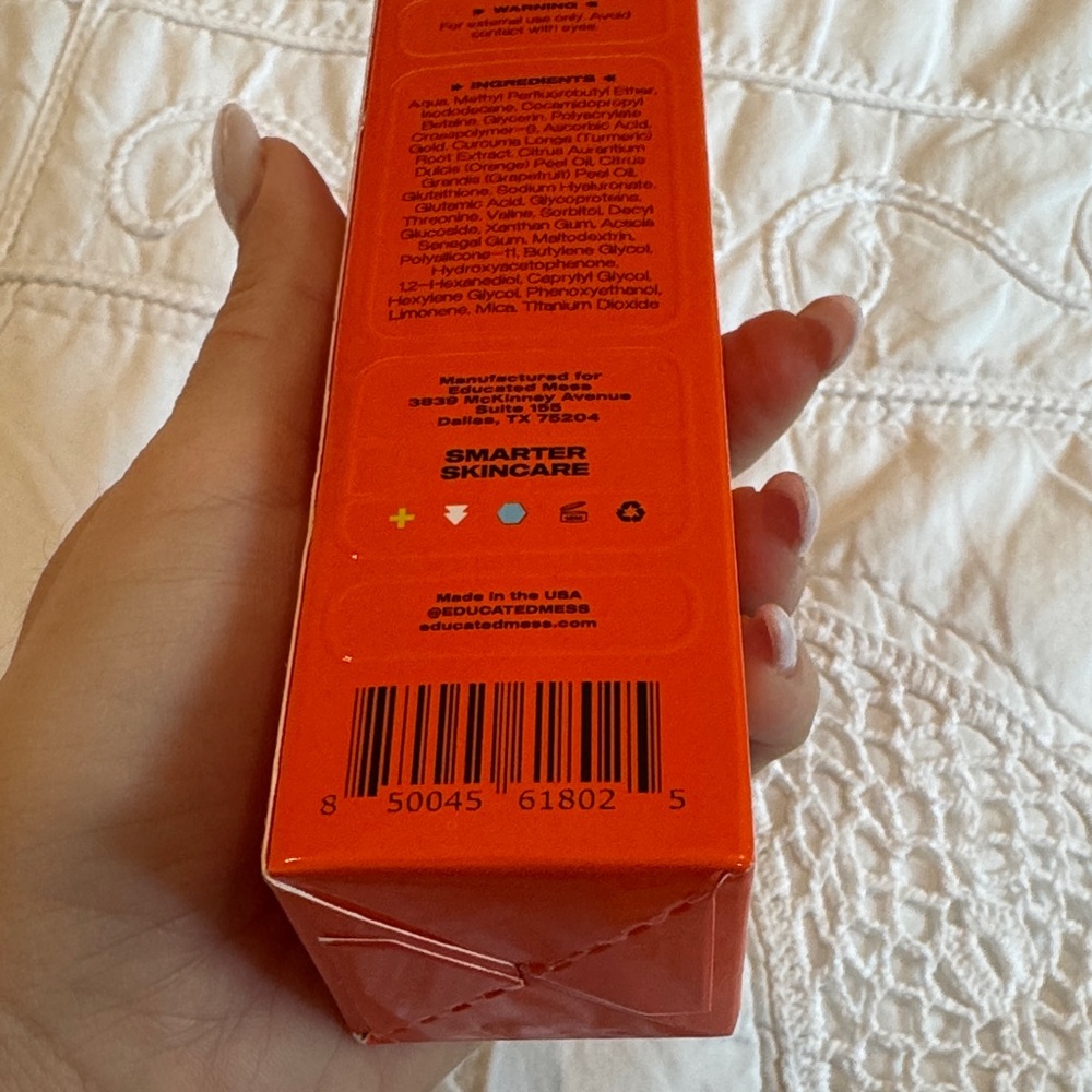 Red Energizing Recovery Mask - Picture 3 of 4